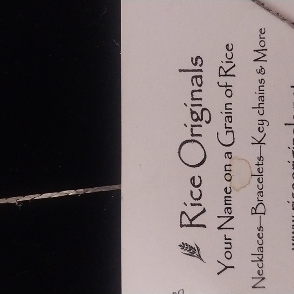 Nicole on a grain of rice - Picture 5 of 5